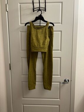 JoyLab Olive Green Active Tank and Legging Set